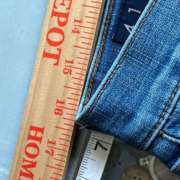Lucky Brand Denim Jeans Size 32/32 410 Athletic Slim Leg Blue Cotton Medium Wash - Picture 11 of 13